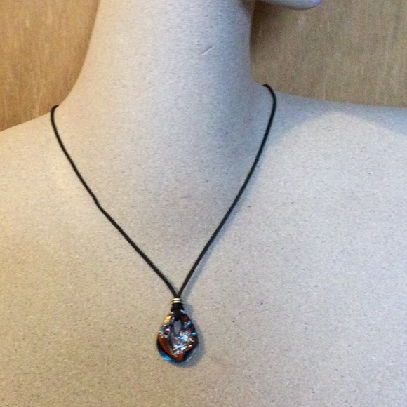 Dainty Art Glass Pendant Necklace - Picture 3 of 6